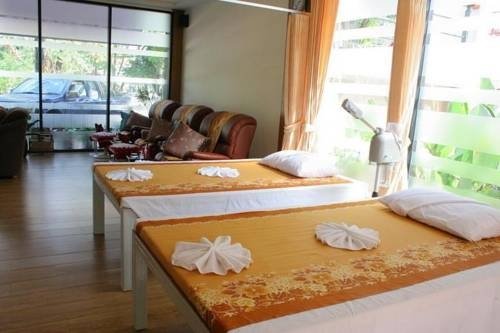 Фото Oyo 510 Thai Palace Resort