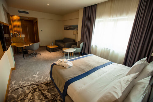 Гостиница Holiday Inn Aktau - Seaside в Актау