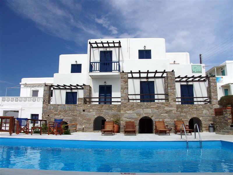 Фото отеля 1