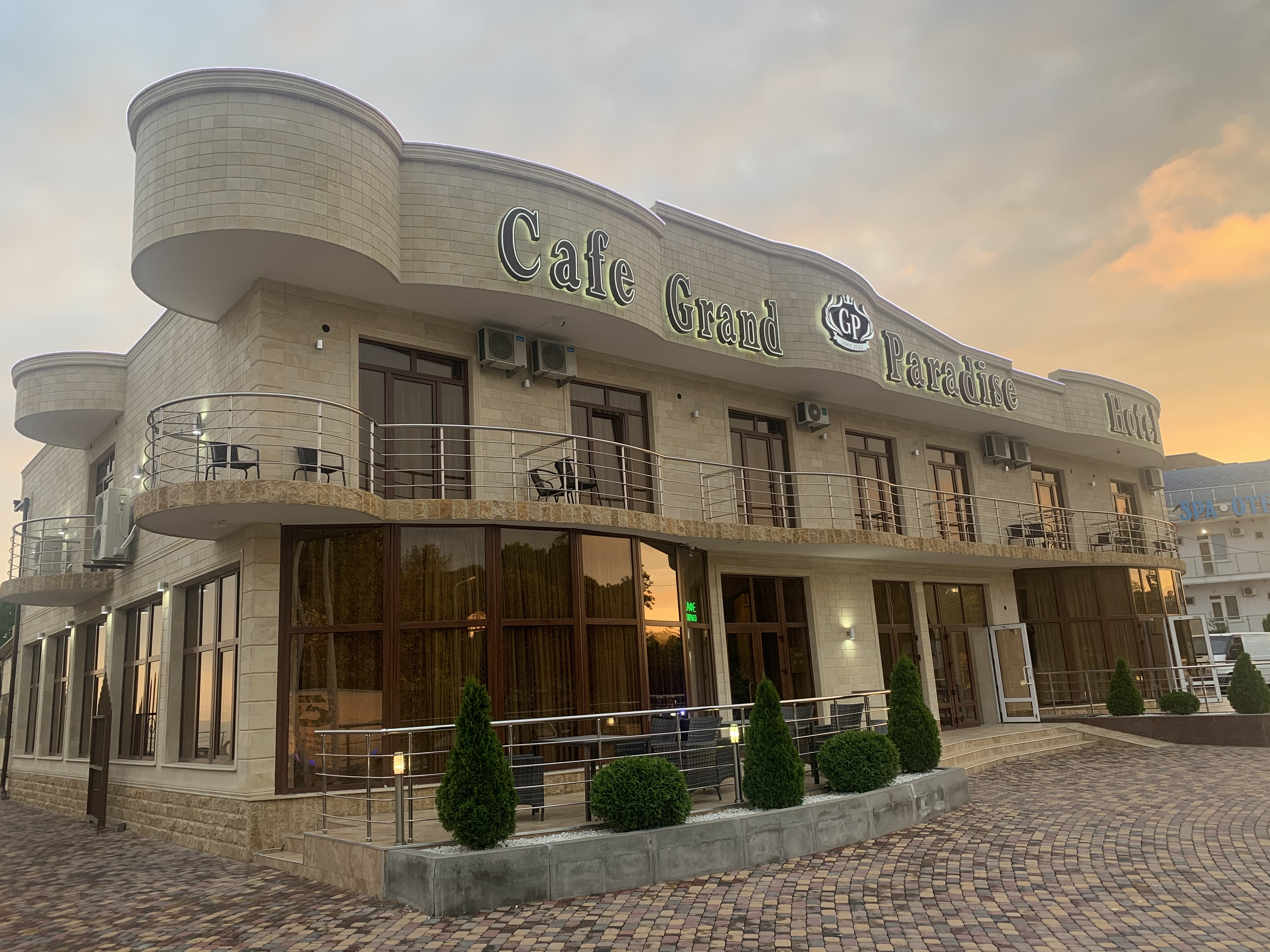 Фото ComPlex Grand Paradise