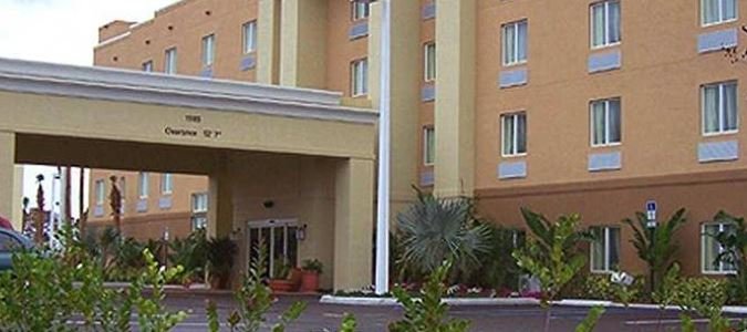 Фото Hampton Inn & Suites Ft. Pierce