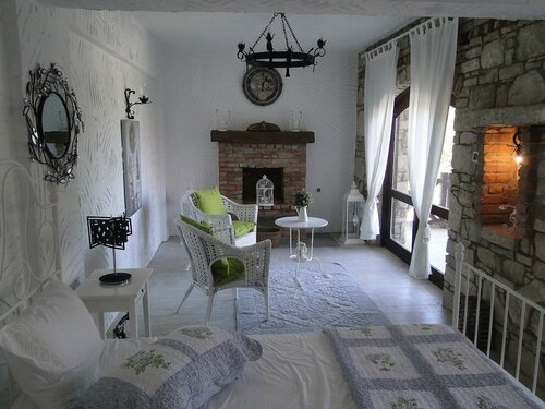 Гостиница The Stone Castle Boutique Otel в Сёке