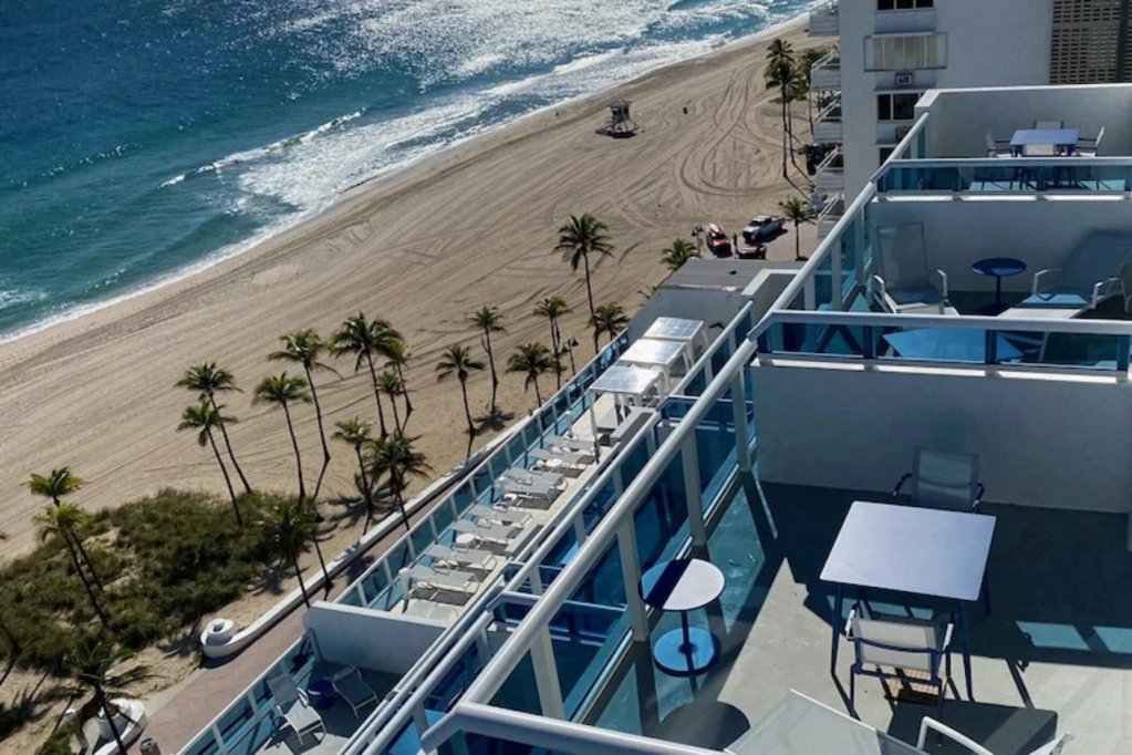 Фото Hotel Maren Fort Lauderdale Beach, Curio Collection by Hilton