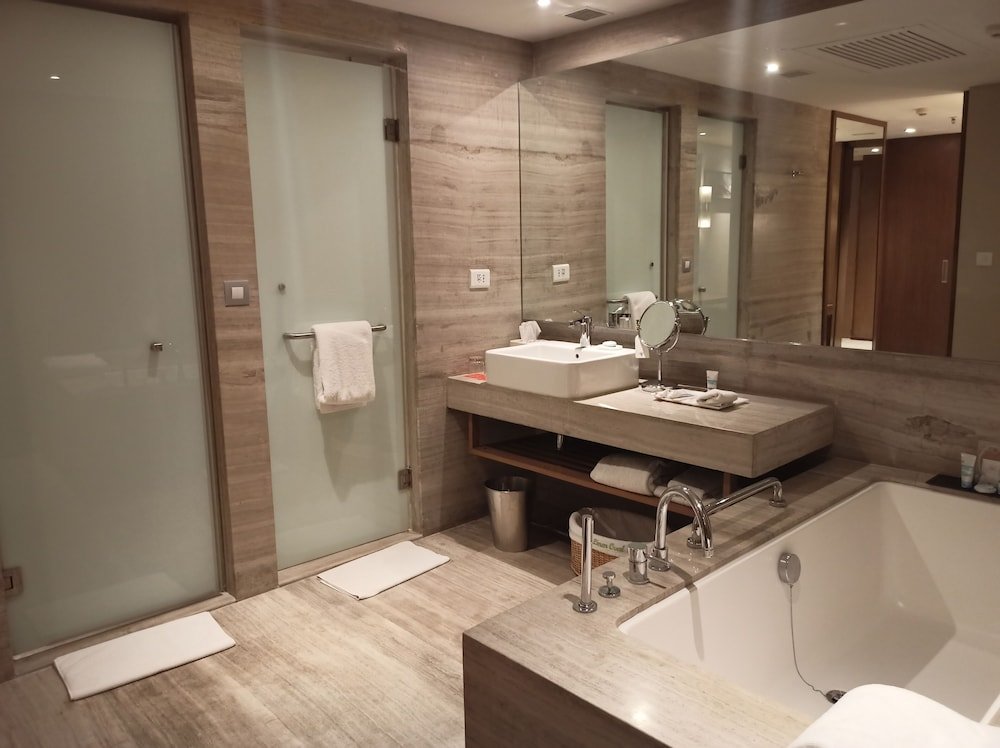 Фото WelcomHotel Bengaluru - Member ITCHotel Group