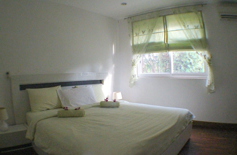 Фото 2 Pools Huge Seaview Pool - Villa Serena