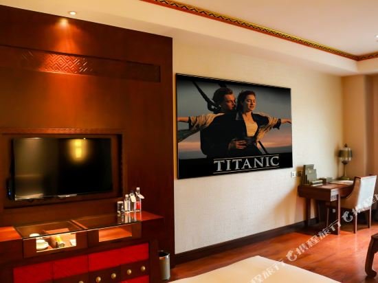 Фото St. Potala Hotel