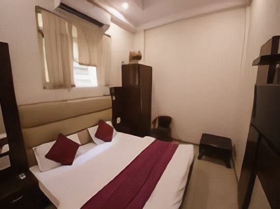 Фото Golden Wings