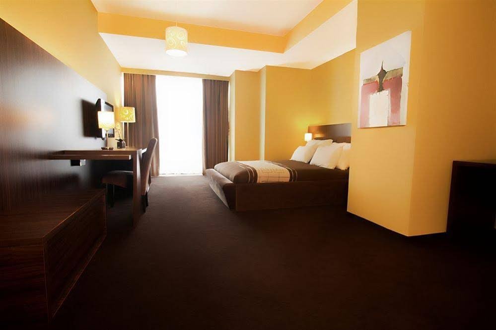 Фото Hotel Sirius