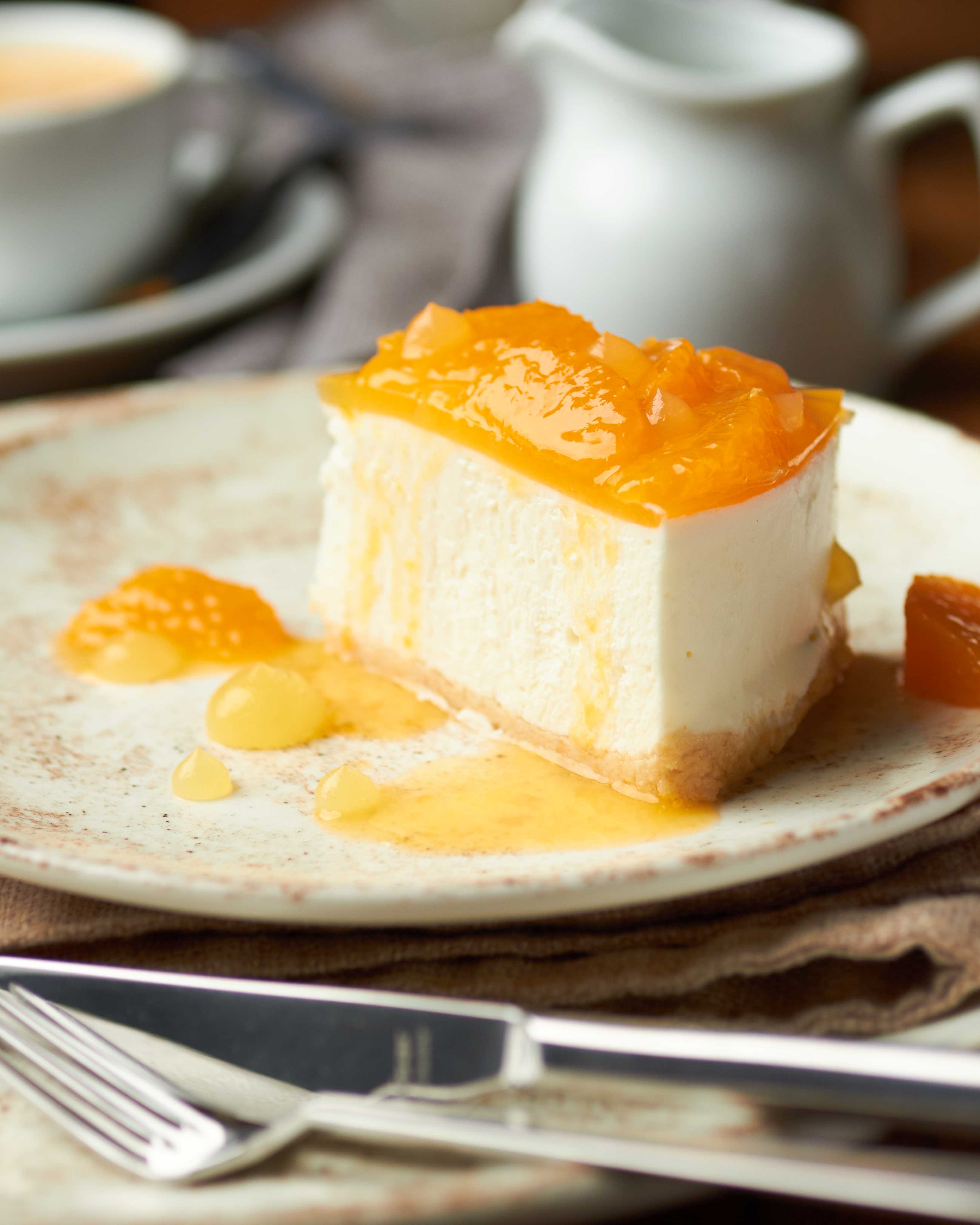 Фото Courtyard by Marriott Tashkent