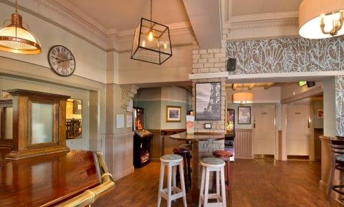 Фото Blue Bell Lodge Hotel