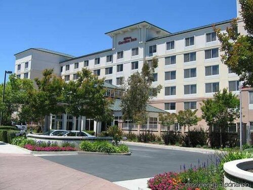 Гостиница Hilton Garden Inn San Mateo в Сан-Матео