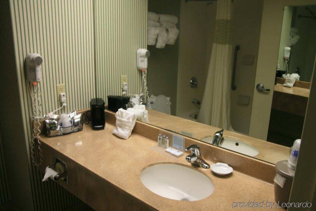 Фото Hampton Inn Savannah-I-95/Richmond Hill