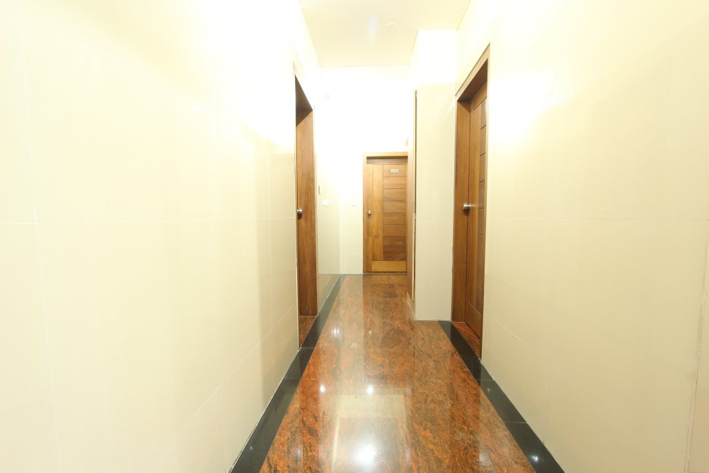 Фото Отель The Grand Inn