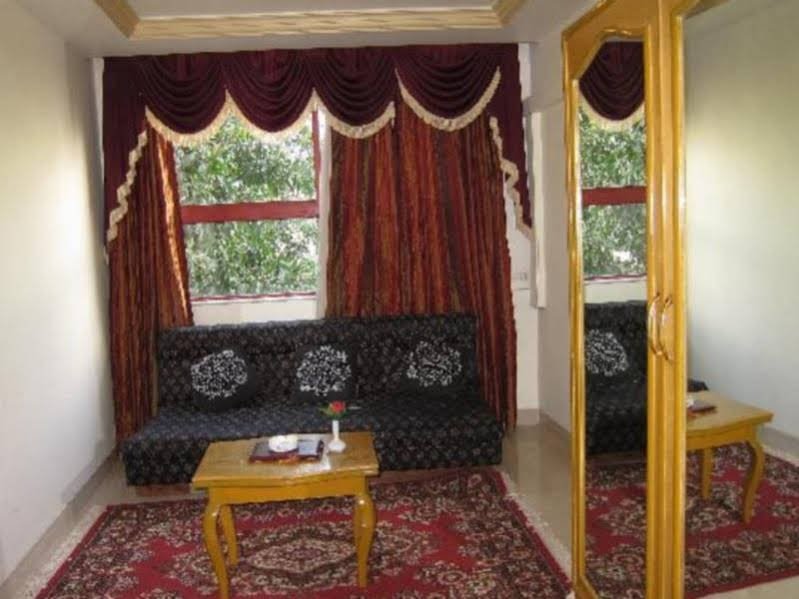 Фото Swan Inn Hotel