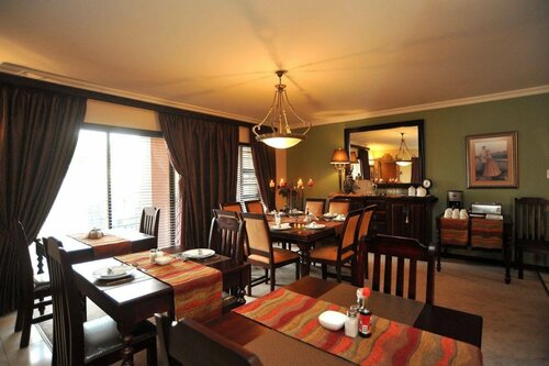 Гостиница Sunset Manor Guest House