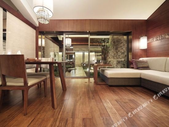 Фото The Lost Stone