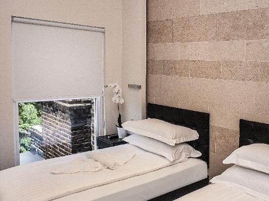 Фото NOX Golders Green