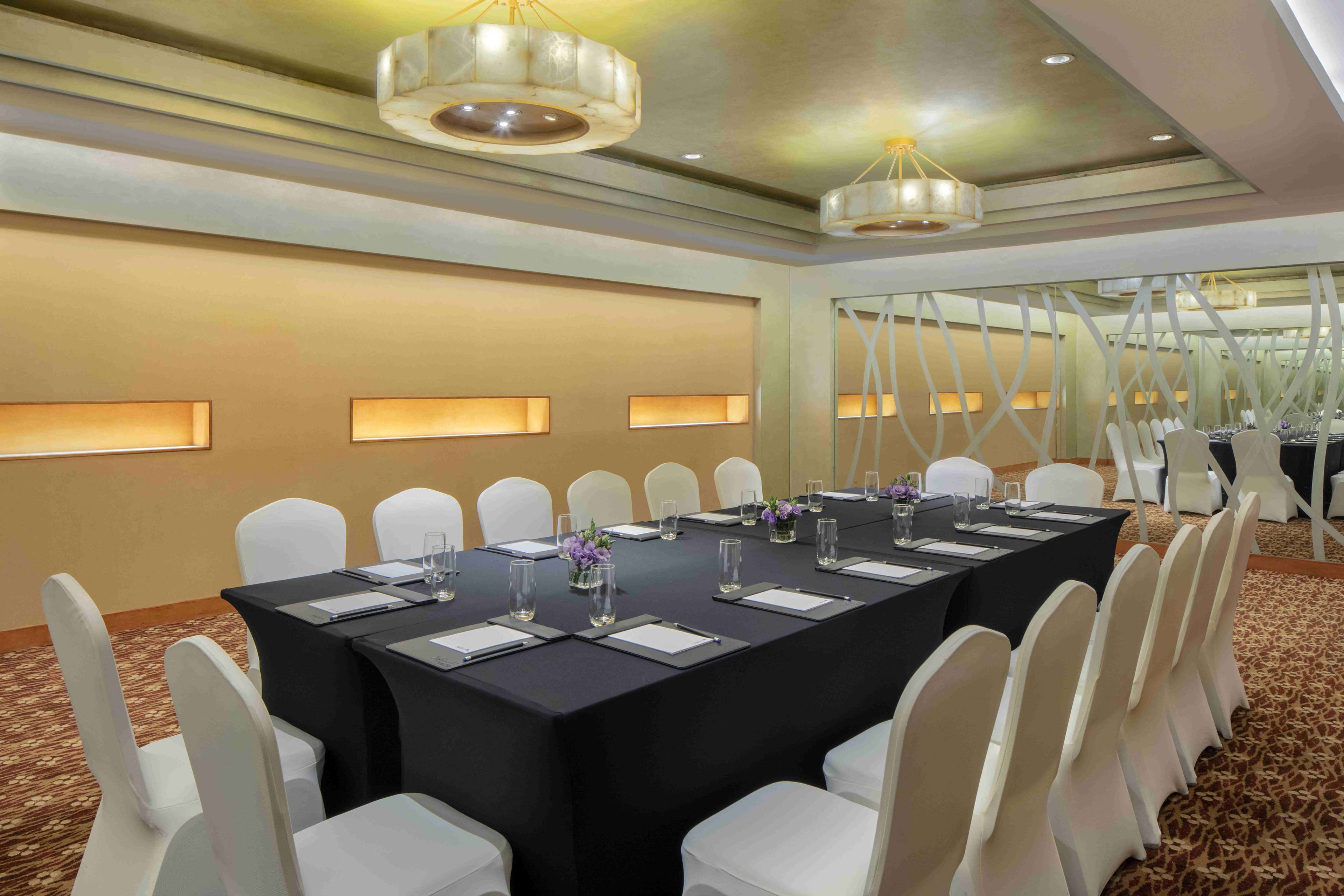 Фото Radisson Blu New World Hotel Shanghai