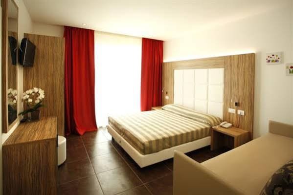 Фото Hotel Fantasy