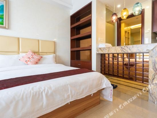 Фото Sunny Apartment Of Grand Continental