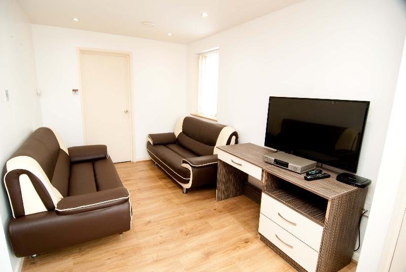 Фото Southampton Serviced Apartment