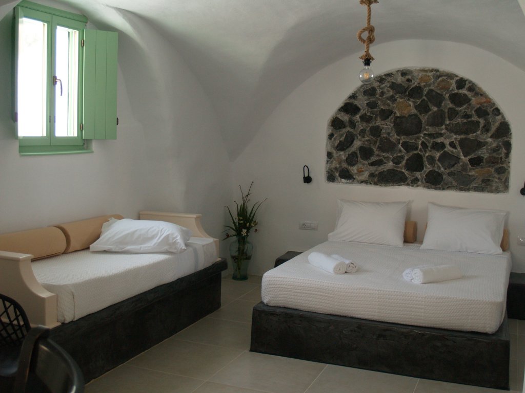 Фото Апартаменты Mythos Traditional Stonehouse