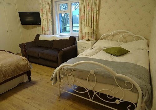 Гостиница Lough Shore Cottage