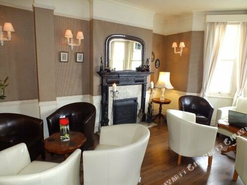 Гостиница The Moelwyn Hotel & Restaurant