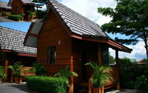 Khum Klao Teak Hut Resort
