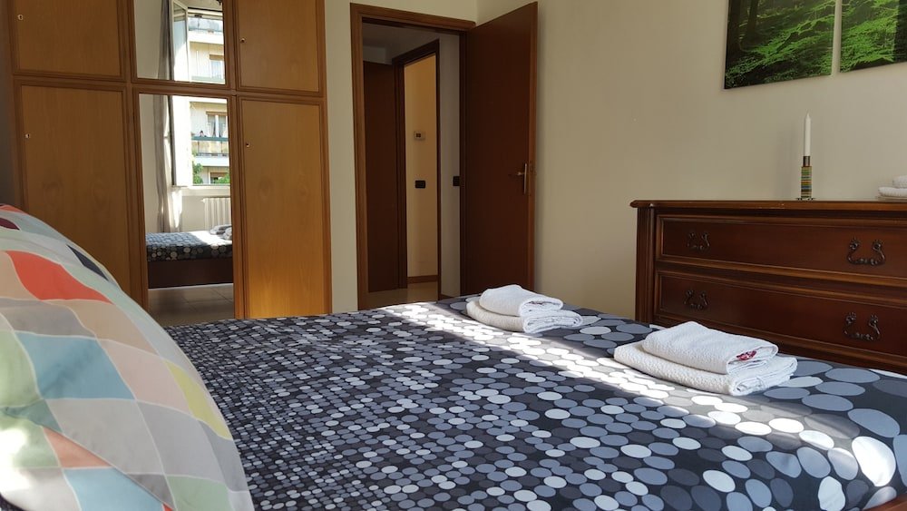 Фото Charming Milanese Apartments