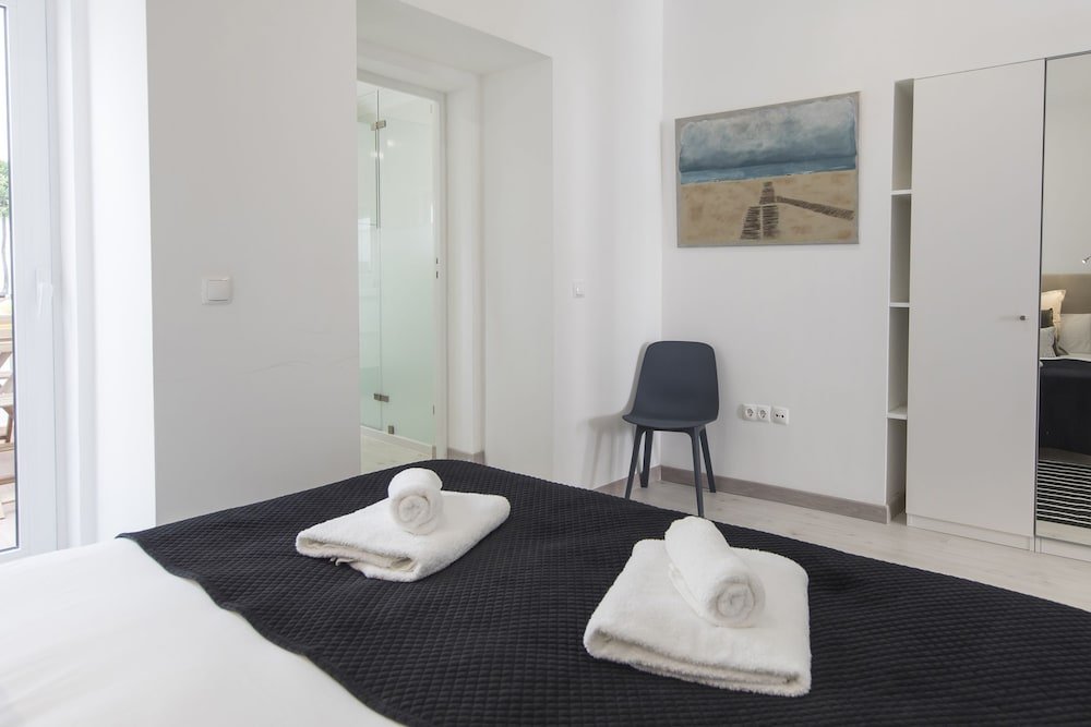 Фото Principe Real Elegant flat with terrace