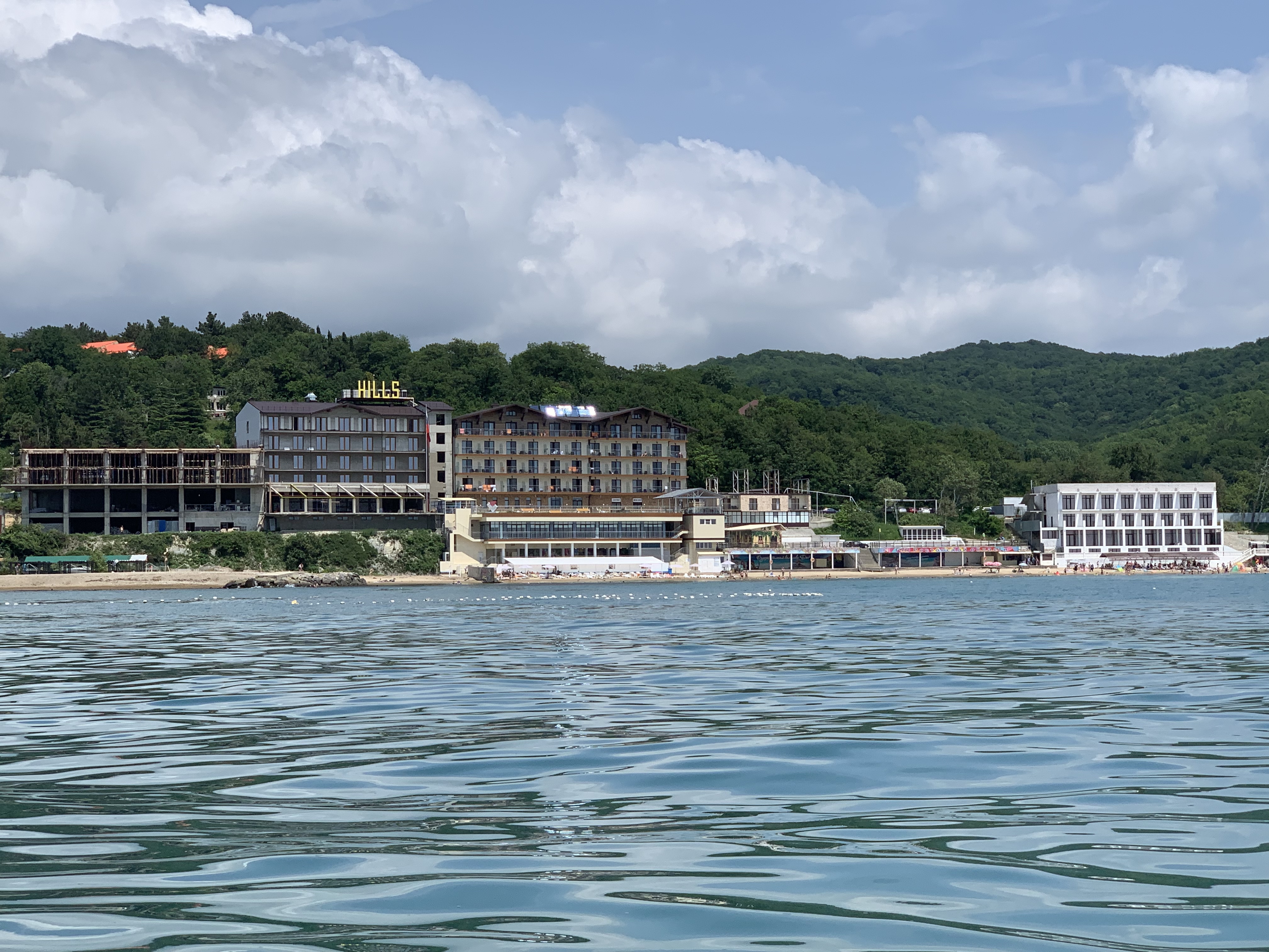 Фото Golden Hills