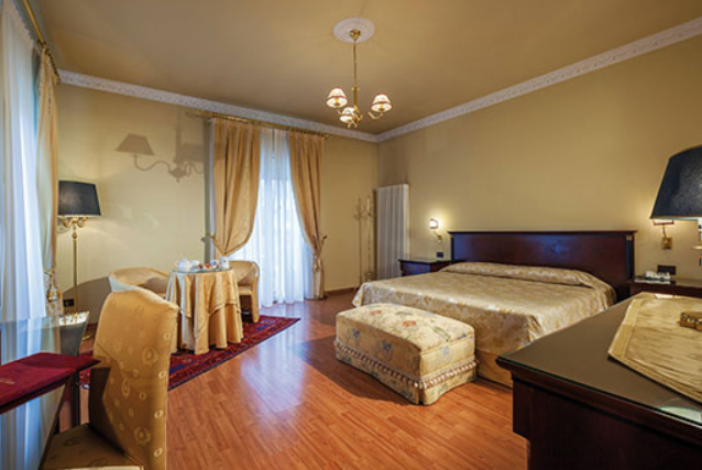 Фото отеля 2