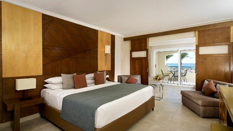 Фото Coral Sea WaterWorld