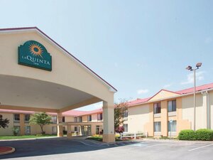 Гостиница La Quinta Inn by Wyndham Waldorf