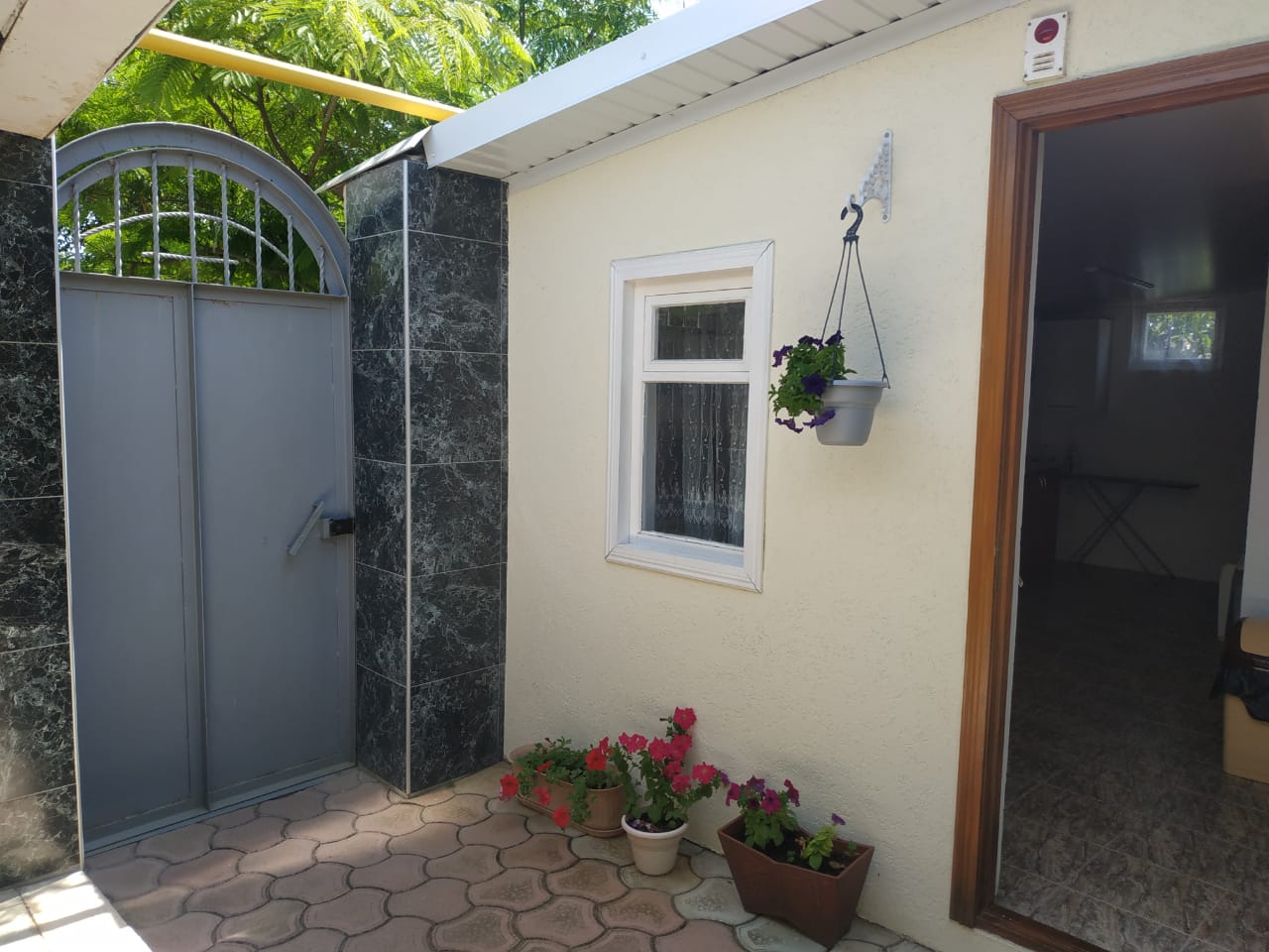 Фото Лонисера