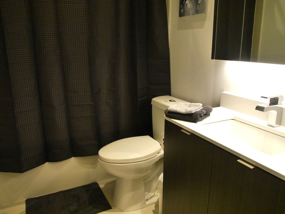 Фото Beautifully 1br Condo at the Waterfront