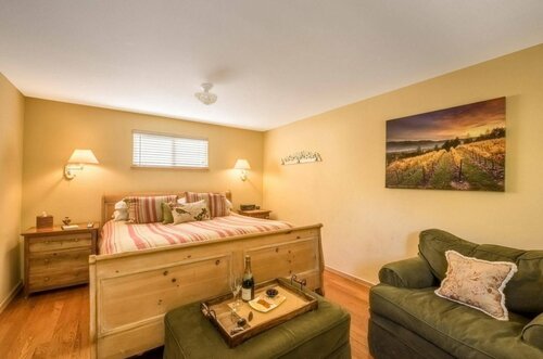Гостиница Aurora Park Cottages в Калистоге