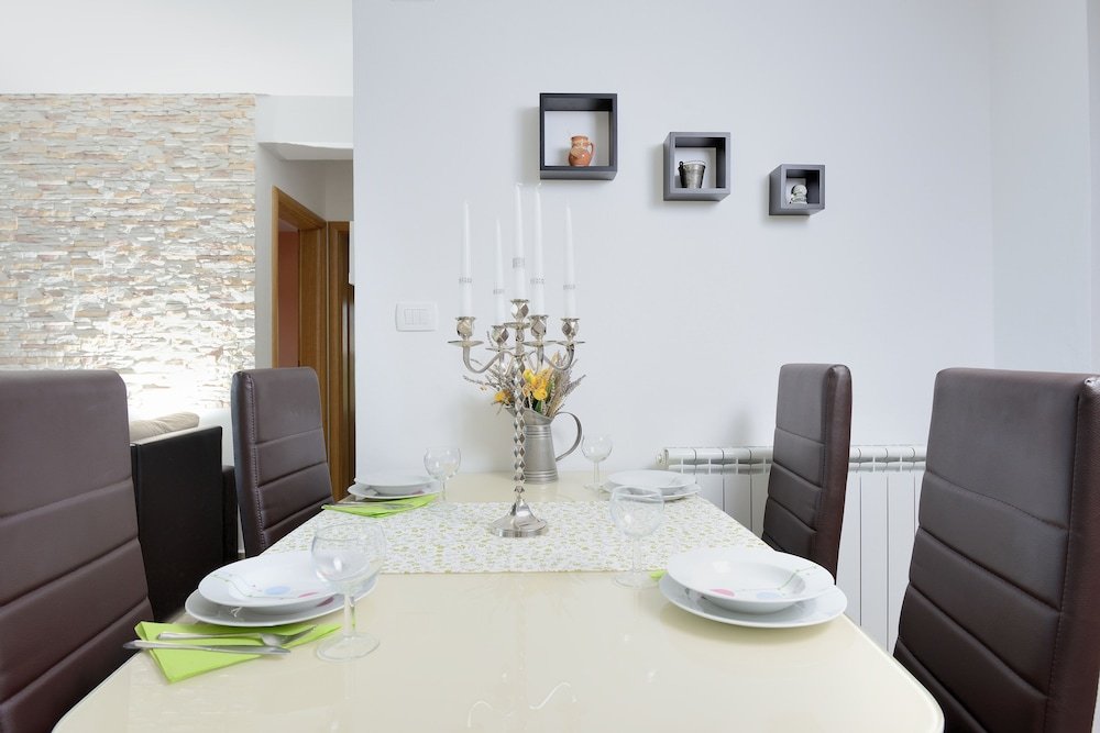 Фото Apartments Karla