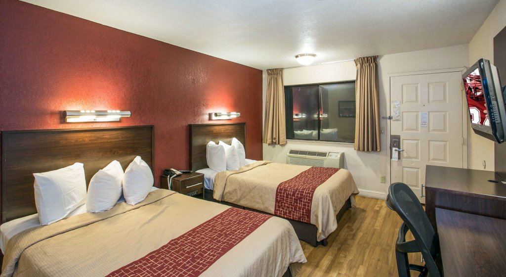 Фото Red Roof Inn Stockton