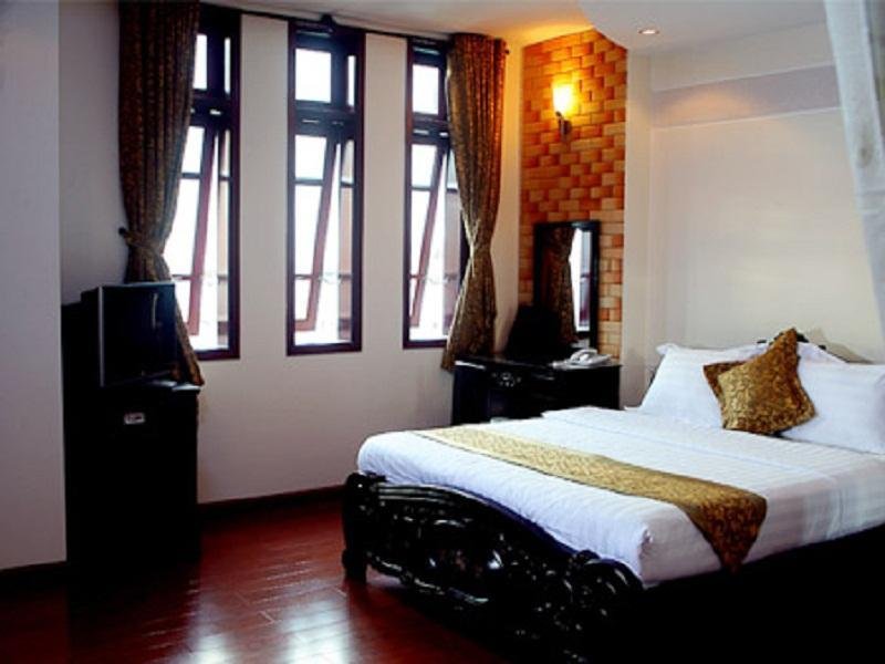 Фото отеля 2