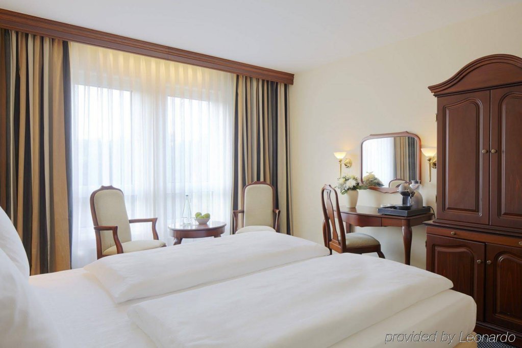 Фото Radisson Blu Hotel, Karlsruhe