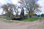 Братская могила (Донская ул., 28А, хутор Камыши), памятник, мемориал в Волгоградской области