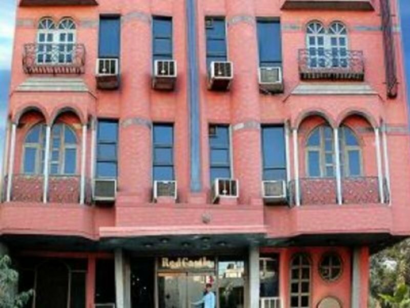Гостиница Hotel Red Castle