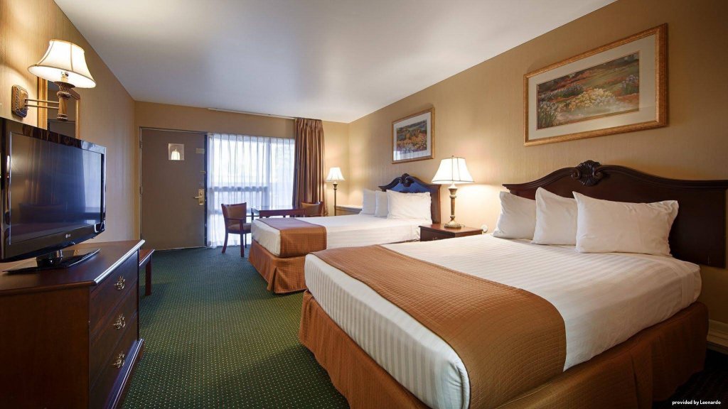 Фото Best Western Gateway Adirondack Inn