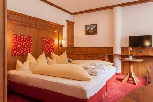 Внешний вид отеля Hotel Platzer в Герлосе, фото 3