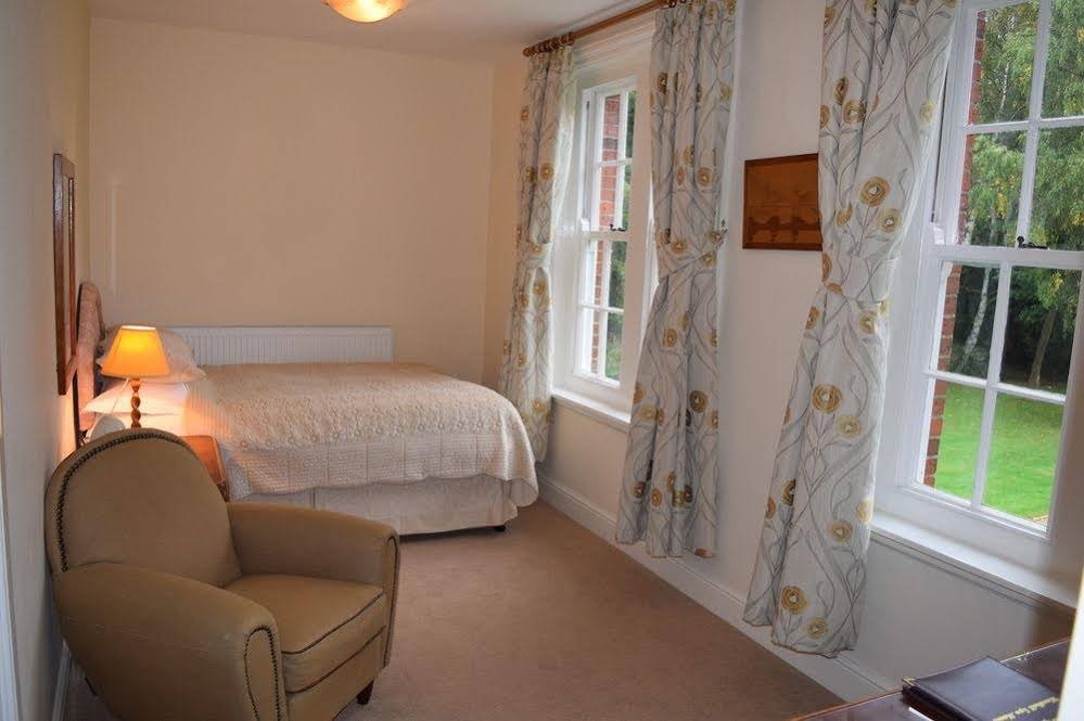 Фото The Dower House Hotel