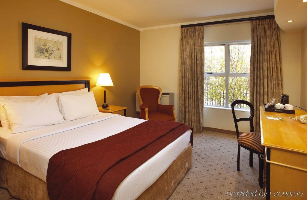 Фото Garden Court Morningside Sandton