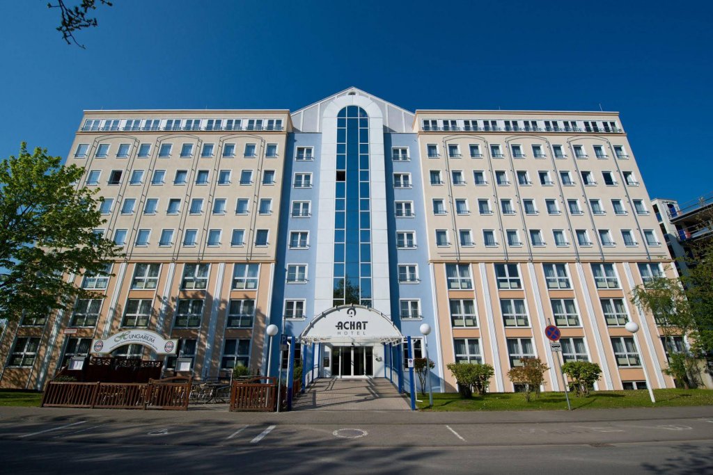 Фото Отель Coffee Fellows Frankfurt-Airport