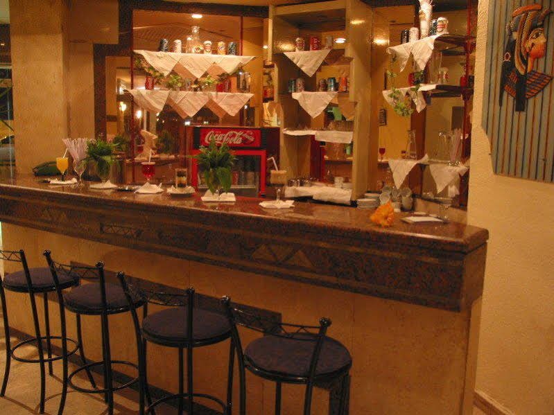 Фото Karnak Hotel
